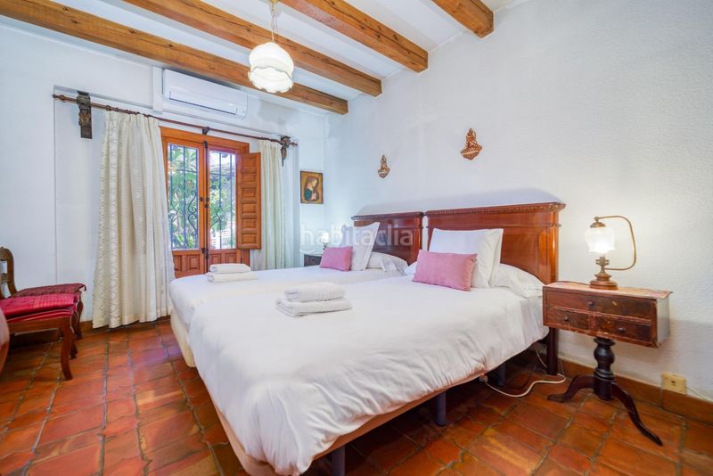 Foto 45799cdb-24c3-4ff9-b40d-fbe563f257f5. Casa amb calefacció aparcament piscina a Barrio de Albaicín Granada