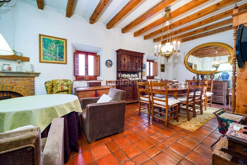 Foto 48da43e2-7151-4e1e-b6b5-b55668c1f527. Casa amb calefacció aparcament piscina a Barrio de Albaicín Granada