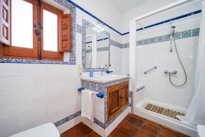 Foto 5a84a024-6f79-4192-8083-9dbb6913a3bb. Casa amb calefacció aparcament piscina a Barrio de Albaicín Granada