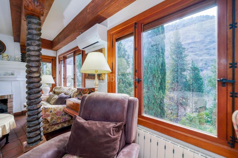 Foto 6489cef2-4004-4d51-be3e-057f2b68295d. Casa amb calefacció aparcament piscina a Barrio de Albaicín Granada