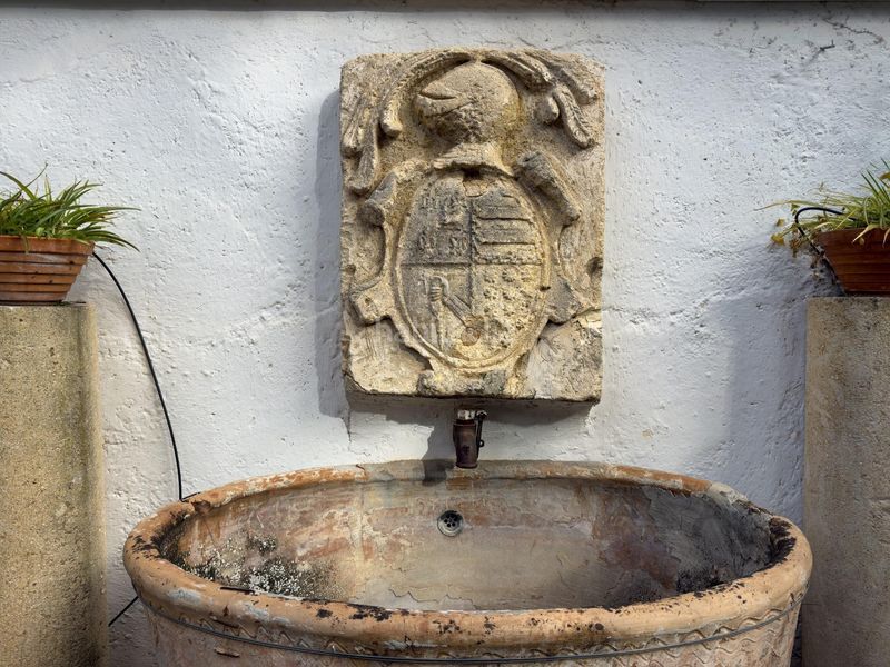 Foto 7644c5ce-ed23-4291-85a0-8fc8183b6b05. Casa amb calefacció aparcament piscina a Barrio de Albaicín Granada