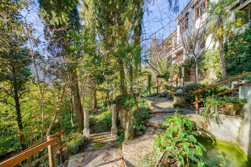 Foto fc2ac9b1-ff16-4ce3-bc73-880d6177fa2a. Casa amb calefacció aparcament piscina a Barrio de Albaicín Granada