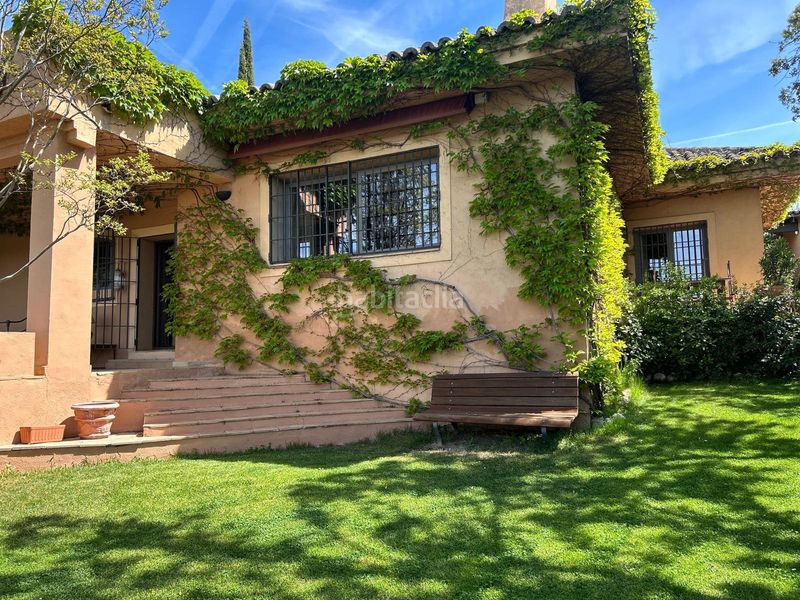 Foto c53a4e99-97af-472c-82b6-e055289c71f8. Xalet amb calefacció aparcament piscina a El Gasco Torrelodones