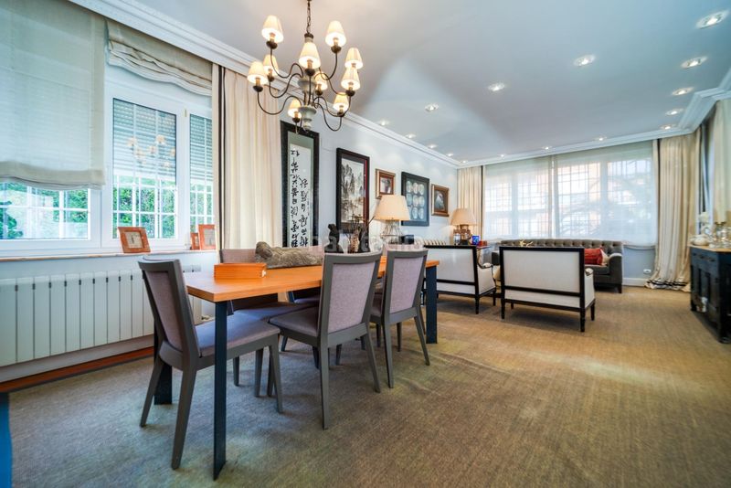 Foto 39e03c99-4d5b-4302-b6c7-c09451bcabd9. Xalet amb calefacció aparcament a Las Arenas Getxo