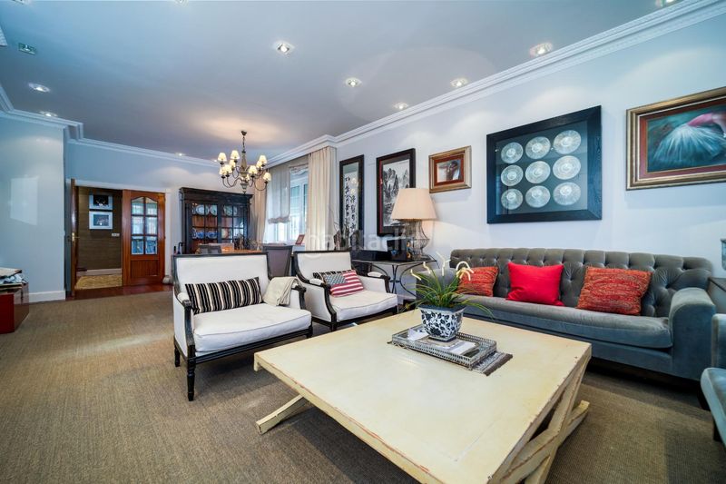 Foto 3e3e10c6-1535-448e-979d-ff652c179cfd. Xalet amb calefacció aparcament a Las Arenas Getxo