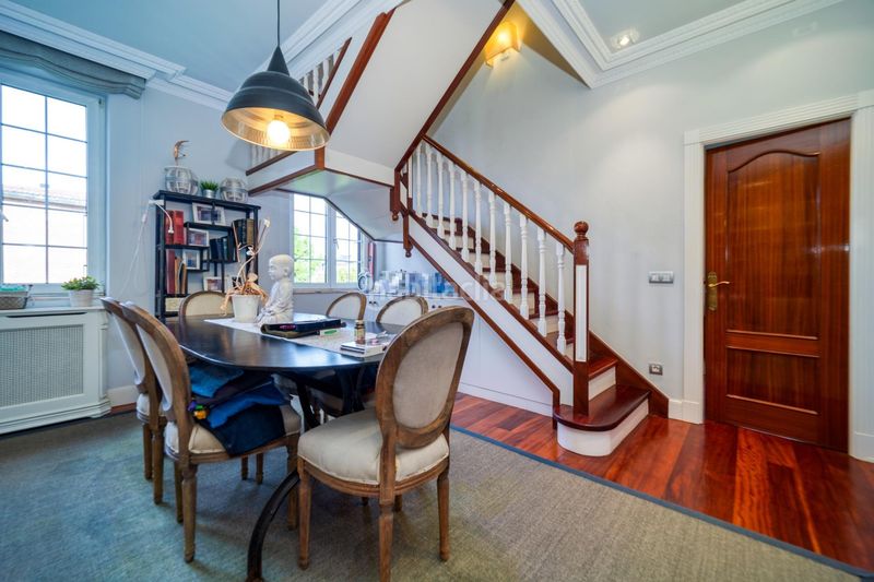 Foto 8baa7132-bdba-4ca1-9256-ed0ef82b44ae. Xalet amb calefacció aparcament a Las Arenas Getxo