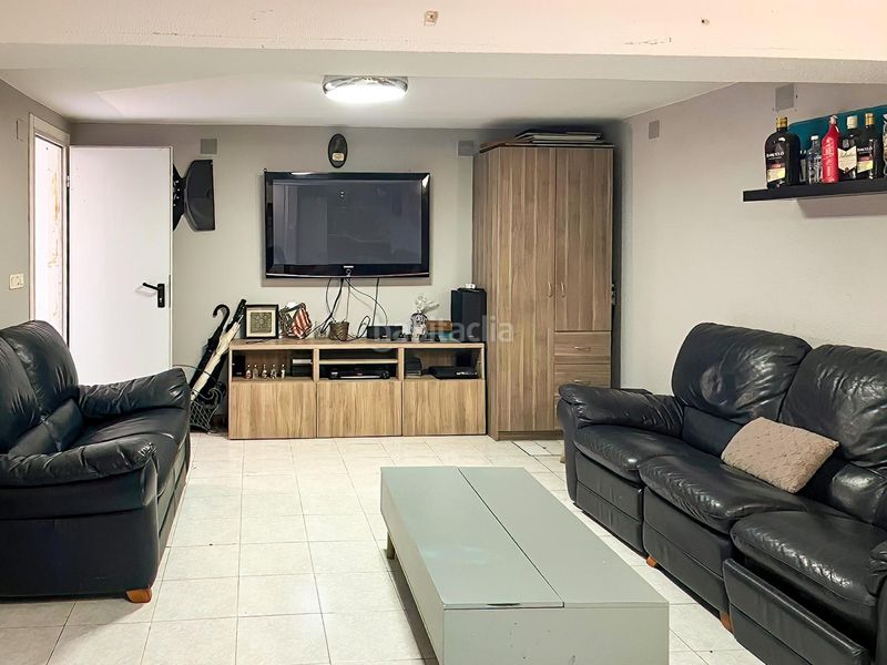 Foto c65e2c3b-243e-4997-b239-f4d55fa9efb8. Xalet amb calefacció aparcament a Las Arenas Getxo