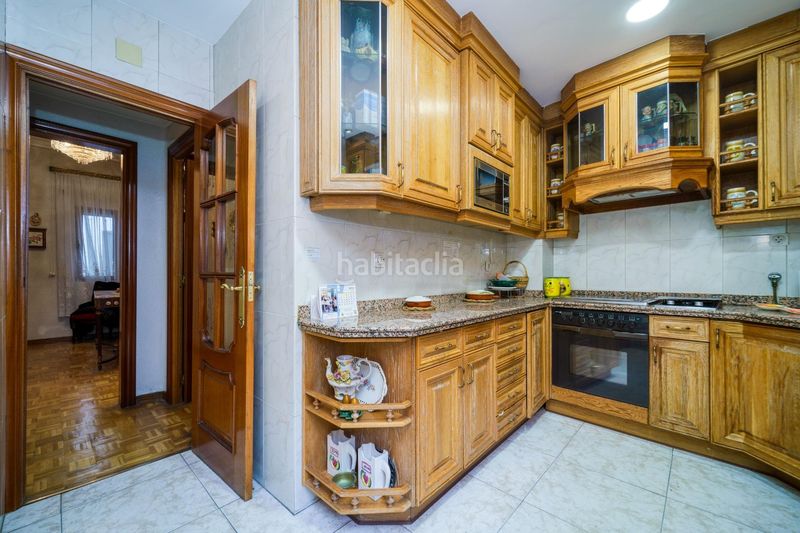 Foto d118be99-b54c-4660-9e9d-a5f2e231f440. Piso en Cuatro Caminos - Azca Madrid