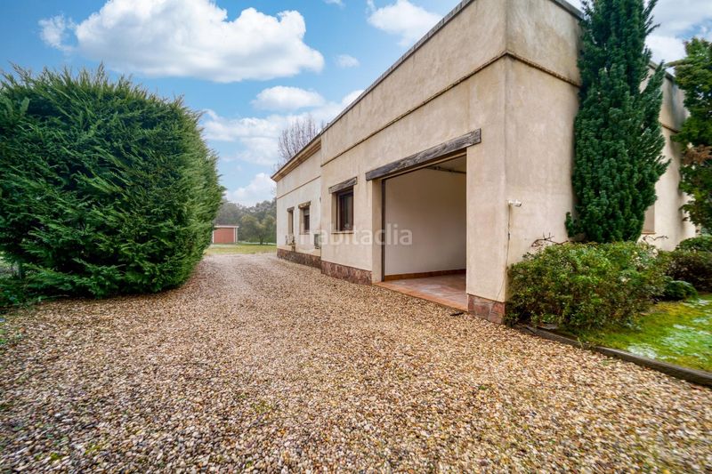 Foto 0d784708-2d64-4420-b647-ba0629270260. Casa amb calefacció aparcament piscina a Mojadillas-Parque de las Infantas-El Paraiso Valdemorillo