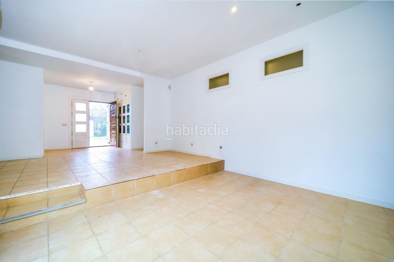 Foto 7cd6f939-7b09-4981-8c78-1a59ede03f9a. Casa amb calefacció aparcament piscina a Mojadillas-Parque de las Infantas-El Paraiso Valdemorillo