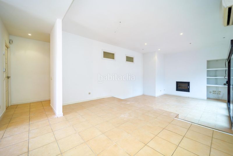 Foto f2301d58-ed0e-4d7c-97ff-5427cab30323. Casa amb calefacció aparcament piscina a Mojadillas-Parque de las Infantas-El Paraiso Valdemorillo
