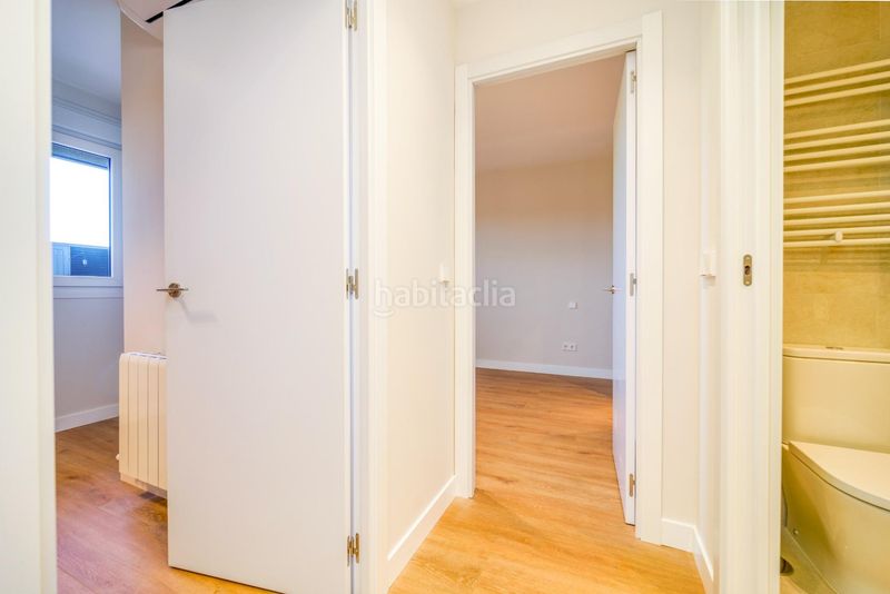 Foto 33bb9a27-f185-4392-b220-7e410e148f80. Rent flat with heating in Peñagrande Madrid
