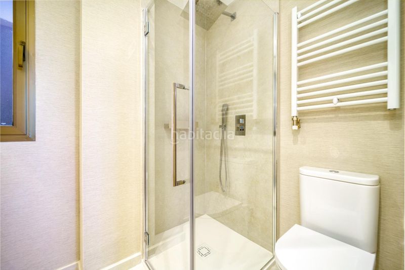 Foto 5a38347d-7f70-4c99-b0ec-7f042533aba5. Rent flat with heating in Peñagrande Madrid