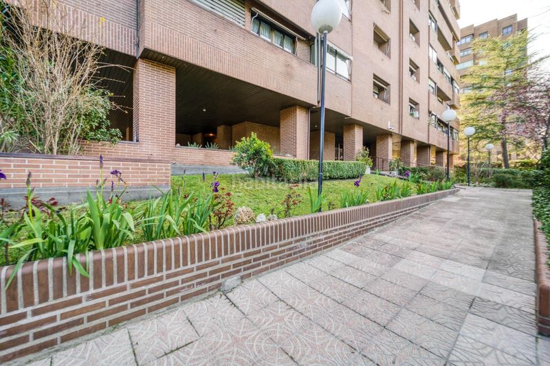 Foto f8b470af-ce9c-4c1f-96bf-9d423a09835a. Rent flat with heating in Peñagrande Madrid
