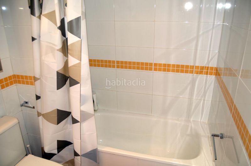 Foto 8fd007ca-8b4b-4275-b69c-7650d2d3648e. Lloguer pis amb calefacció aparcament piscina a Castilla Madrid
