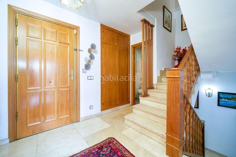 Foto e7df5c54-87b7-423b-8724-2dded6161573. Casa aparellada amb calefacció aparcament piscina a Madrid