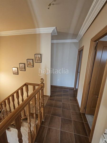 Foto fcdf226e-06b0-4be5-91e5-51ebef02ca04. Casa adossada amb calefacció aparcament piscina a Ugena