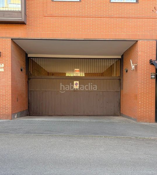 Foto b438edae-1ca0-49d5-8743-ad10f935a9a7. Aparcament cotxe a Legazpi Madrid