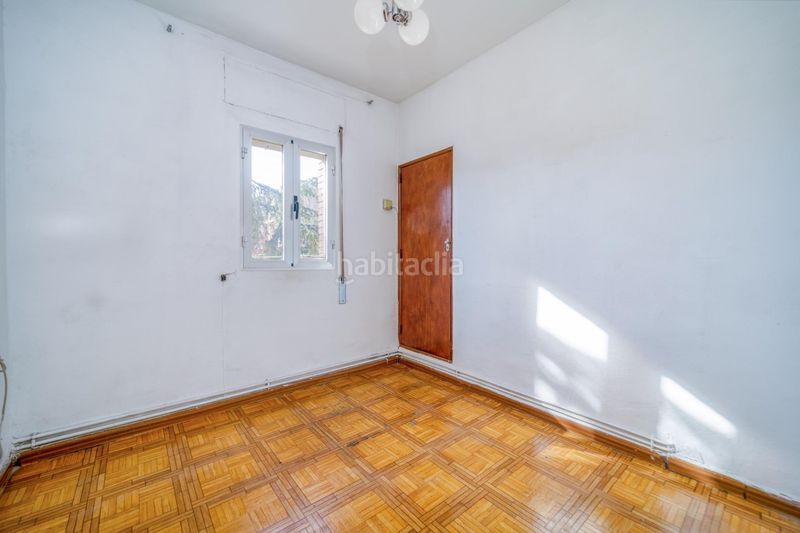 Foto 2bb4fa31-9e65-4aac-b1be-53cc4ecb1563. Piso en Apóstol Santiago Madrid