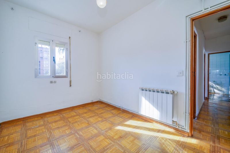 Foto 500ab4bc-0184-4f8a-b644-76f8719b50c6. Piso en Apóstol Santiago Madrid