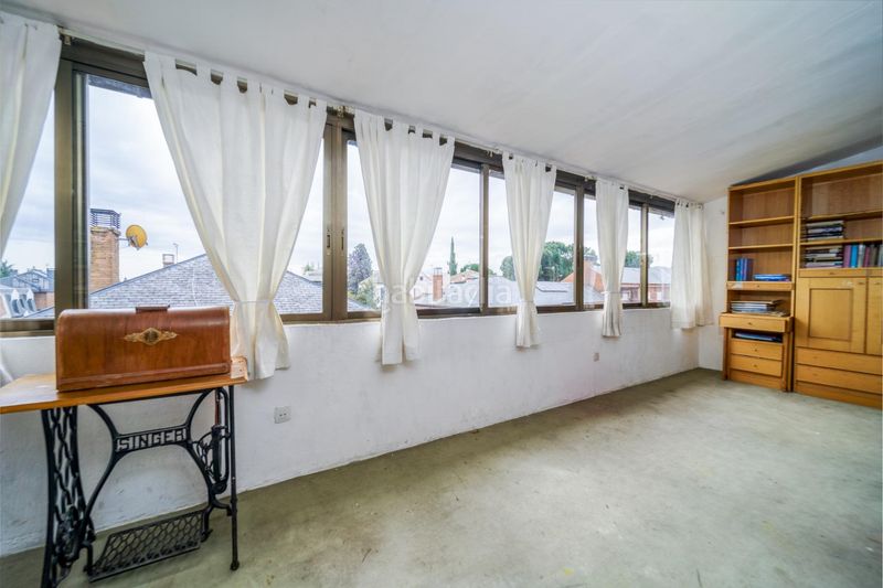 Foto 6c9b5cad-306a-4f58-8bf2-21234ad6a1ca. Casa aparellada amb calefacció a La Florida - El Plantío Madrid