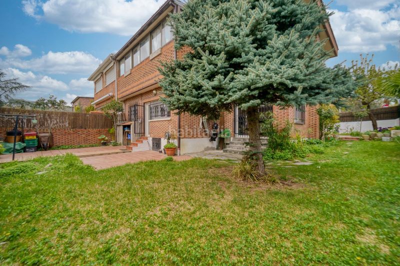 Foto bda91450-6cd2-458f-8ccb-3b0ac3c5605f. Casa aparellada amb calefacció a La Florida - El Plantío Madrid