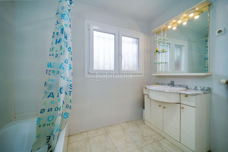 Foto 22ae6cac-c552-479d-8bb8-a63e4b9fadc0. Casa pareada en La Florida - El Plantío Madrid