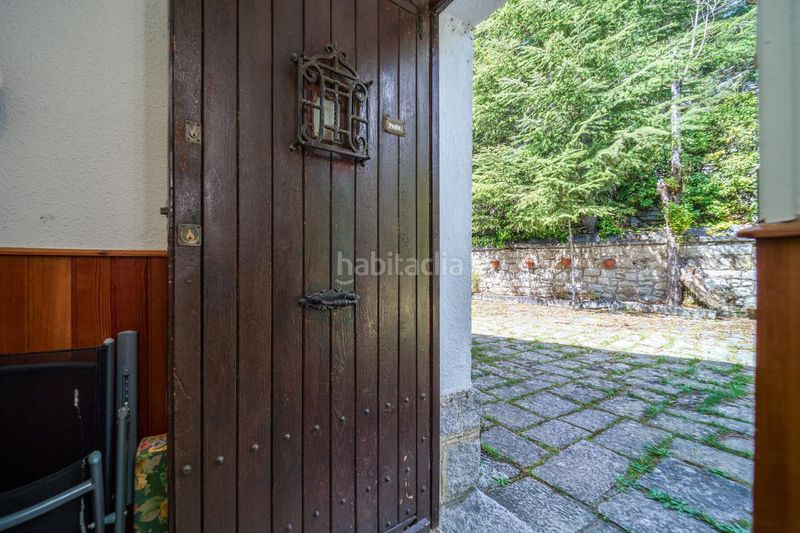 Foto 138c55a6-72d8-4f98-9e31-eba405db7d12. Chalet con parcheggio piscina in Navacerrada