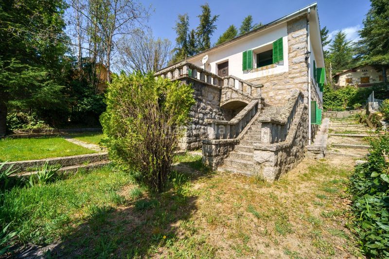 Foto 301272fb-df70-468b-85fc-41e64fa23c4b. Chalet con parcheggio piscina in Navacerrada