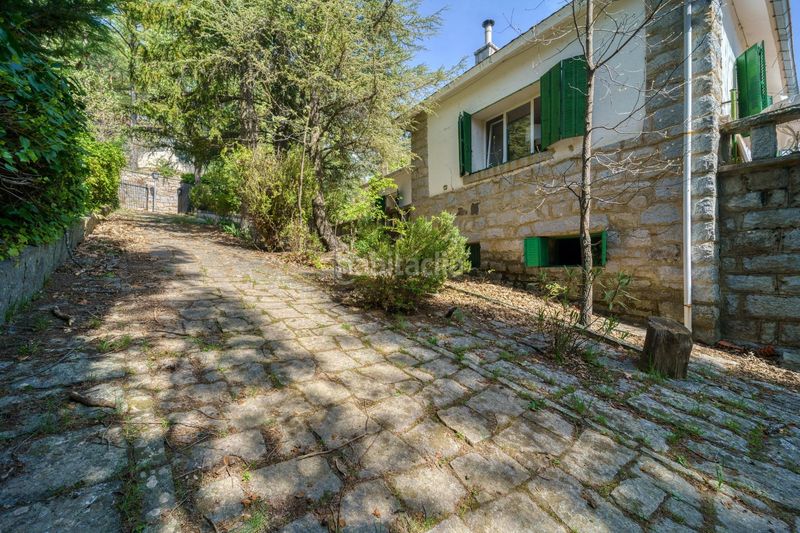 Foto 3c7662bd-1d89-4db3-9506-408d2bd4ba9d. Chalet con parcheggio piscina in Navacerrada