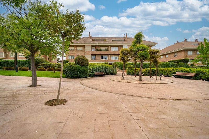 Foto 32f28b77-58e2-4d0c-a876-f94eadb759f5. Lloguer pis amb calefacció aparcament piscina a Valdemarín Madrid