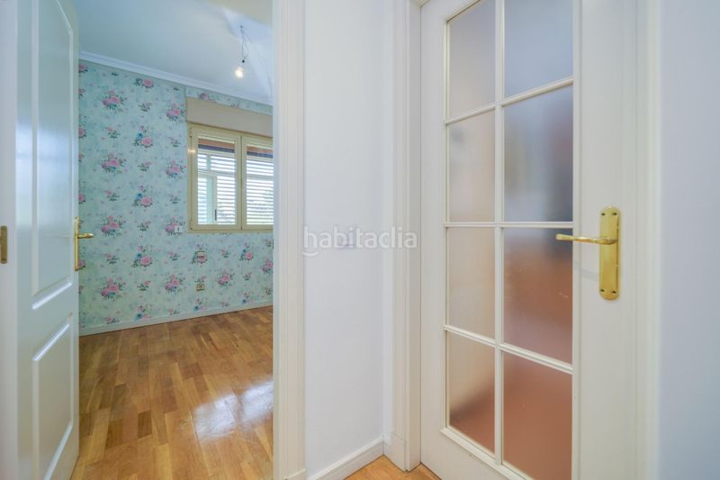 Foto d54f9254-f9f1-4a5d-95db-a6634a701641. Lloguer pis amb calefacció aparcament piscina a Valdemarín Madrid