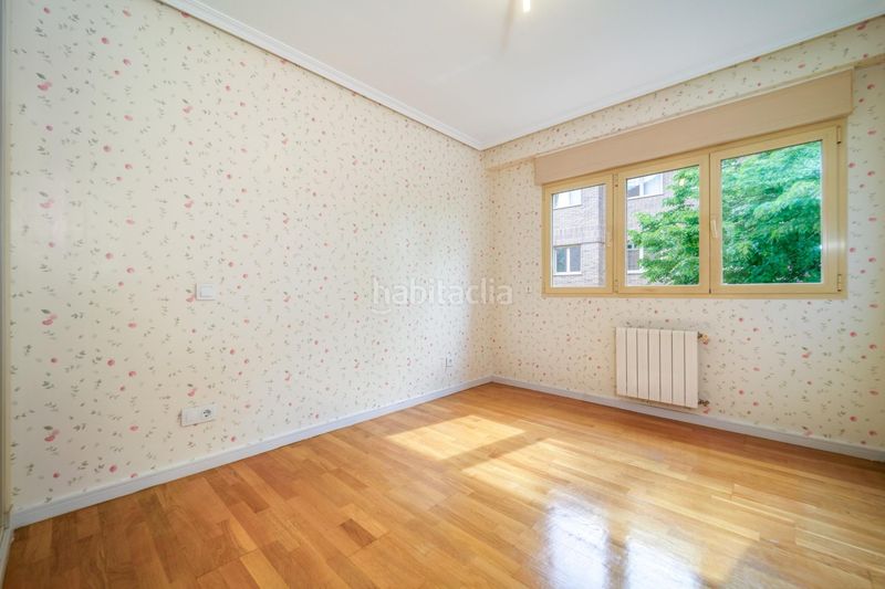 Foto d5895598-9fa0-4551-82c4-60a7495ab6f8. Lloguer pis amb calefacció aparcament piscina a Valdemarín Madrid