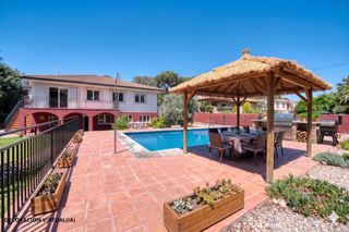 Casa a Raya del Palancar-Guadamonte. Chalet independiente en villanueva de la cañada