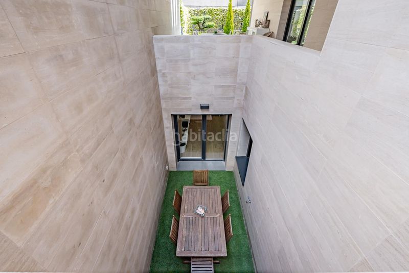 Foto ec1504d0-1c6b-45ce-8523-306e30b58e85. Casa adossada amb calefacció aparcament piscina a Boadilla del Monte