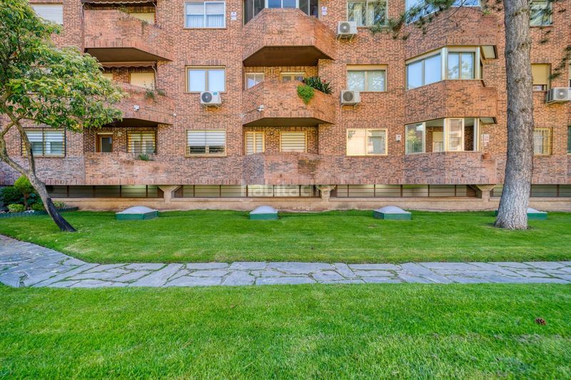 Foto 8fdb8d23-2e95-4635-99e8-ce8bd40cee9e. Piso en El Burgo Rozas de Madrid (Las)