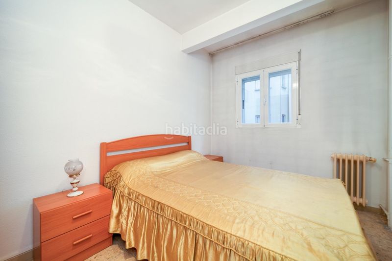 Foto b7d8f8f9-d557-46d4-afd1-a7ffca22e04c. Piso en Centro Cuenca