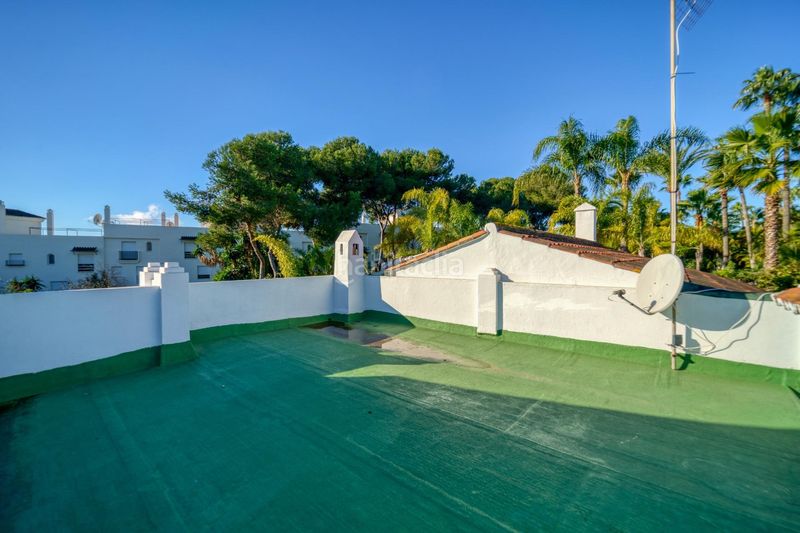 Foto 5c91b869-6510-40c0-a8c2-cda20e1ea8aa. Chalet en Nueva Andalucía centro Marbella