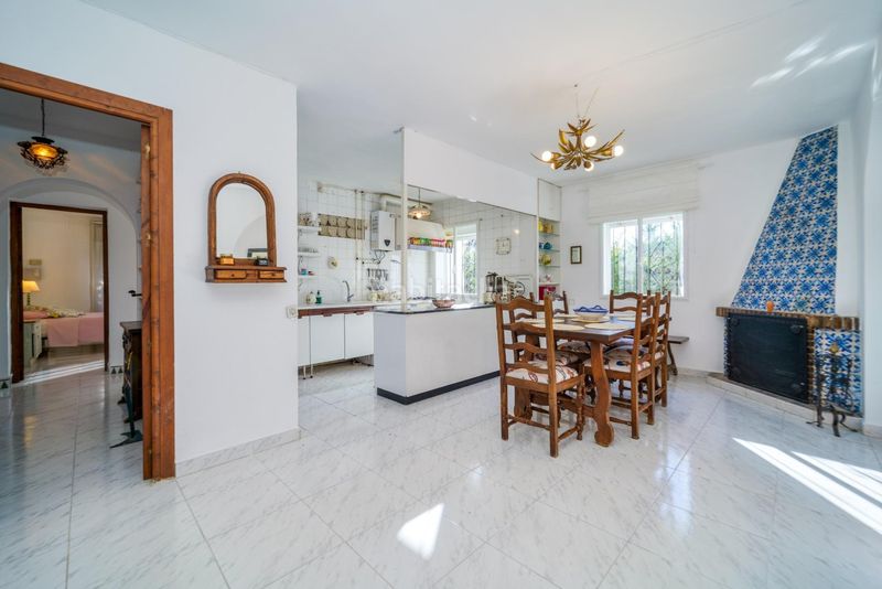 Foto b3f0e002-9de0-4d93-b836-2a96d96f9900. Chalet en Nueva Andalucía centro Marbella