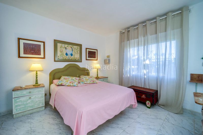 Foto b3f83088-9aad-40aa-bd7b-392b9f08cff9. Chalet en Nueva Andalucía centro Marbella