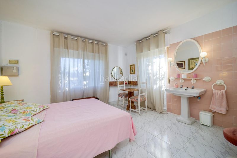 Foto f9498f79-deb7-4f8d-a57e-5cfc80d6b9e9. Chalet en Nueva Andalucía centro Marbella