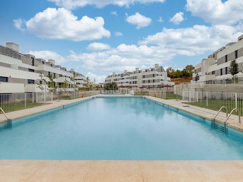 Foto 747e0042-85d4-41a2-a2a7-ed2e68fe7679. Rent flat with heating parking pool in Cobeña
