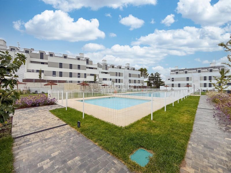Foto b1a62f69-f42b-4cfa-a3d2-02f9a3f292e9. Rent flat with heating parking pool in Cobeña