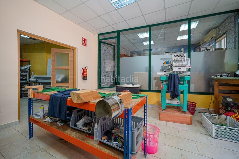 Foto 485fc1cf-3eb6-4089-a038-e055bc055230. Local comercial a San Isidro Getafe