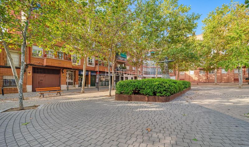 Foto 74ce4126-e63f-4bf6-8e15-9c66f6ef2c19. Local comercial a San Isidro Getafe