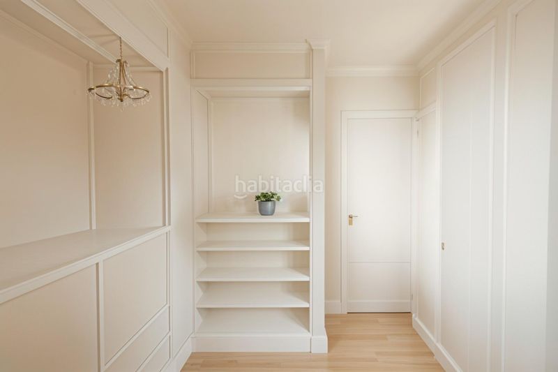 Foto 4b3261f3-2612-436a-82b8-808980d2249a. Duplex con riscaldamento in Recoletos Madrid