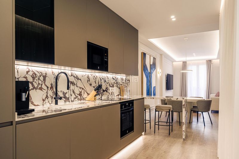 Foto a7d2b0b7-e34d-4772-b41b-d5837e554fc3. Piso en Goya Madrid