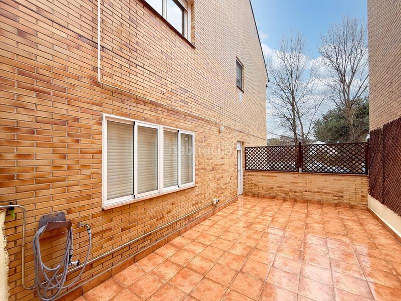 Foto 2a1a2a1d-5b41-4dab-9bd3-ad12ebb85800. Casa adossada amb calefacció aparcament piscina a Torrelodones