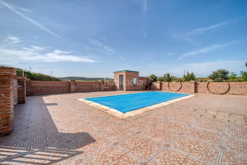 Foto 15e65859-78e9-4711-b6a1-0f8efd5d3726. Casa amb calefacció aparcament piscina a San Martín de Pusa