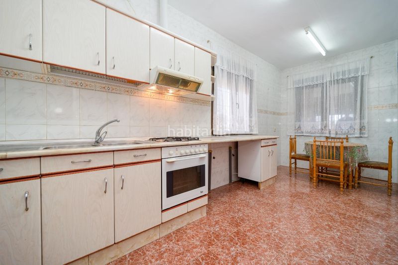 Foto 411bedcf-8480-45c7-9304-66fa205c9200. Casa amb calefacció aparcament piscina a San Martín de Pusa
